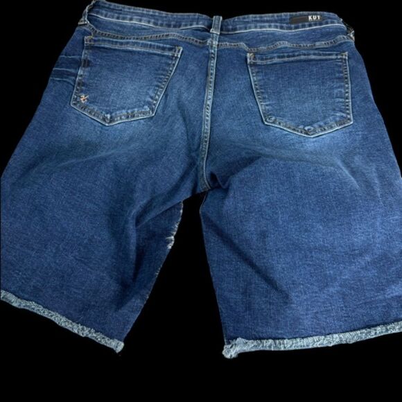 Kut From The Kloth Natalie Dark Wash Bermuda Shorts Sz 12 - Picture 3 of 9